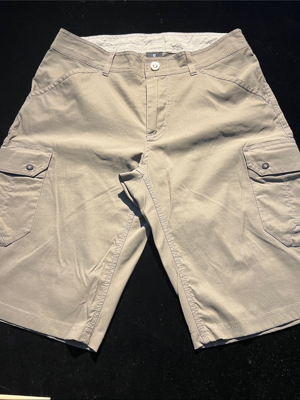 Men's KUHL Casual Cargo Shorts in Light Khaki , used perfect condition